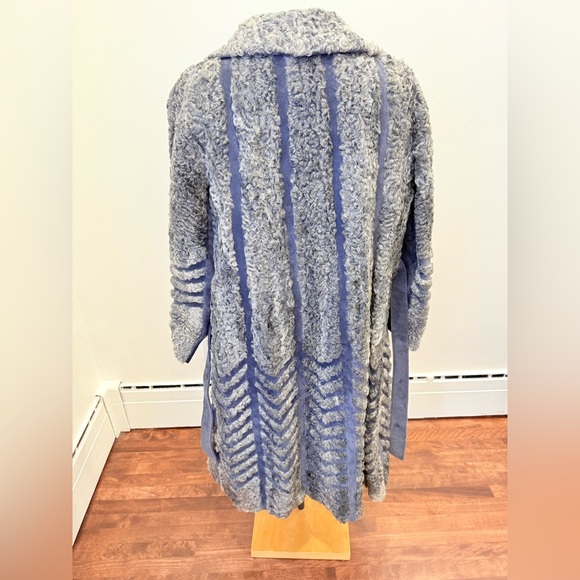 Vintage gray ASTRAKHAN LAMB sheep & Suede coat Jacket with chevron pattern strip - Picture 5 of 16